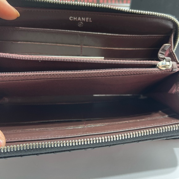 Chanel Zippy wallet in V stitches black lambskin wallet with auth card,box&dbag - Picture 5 of 12